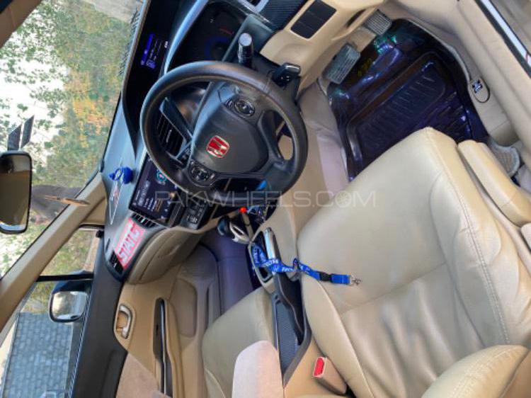 Honda Civic - 2015  Honda Civic - 2015  Image-3