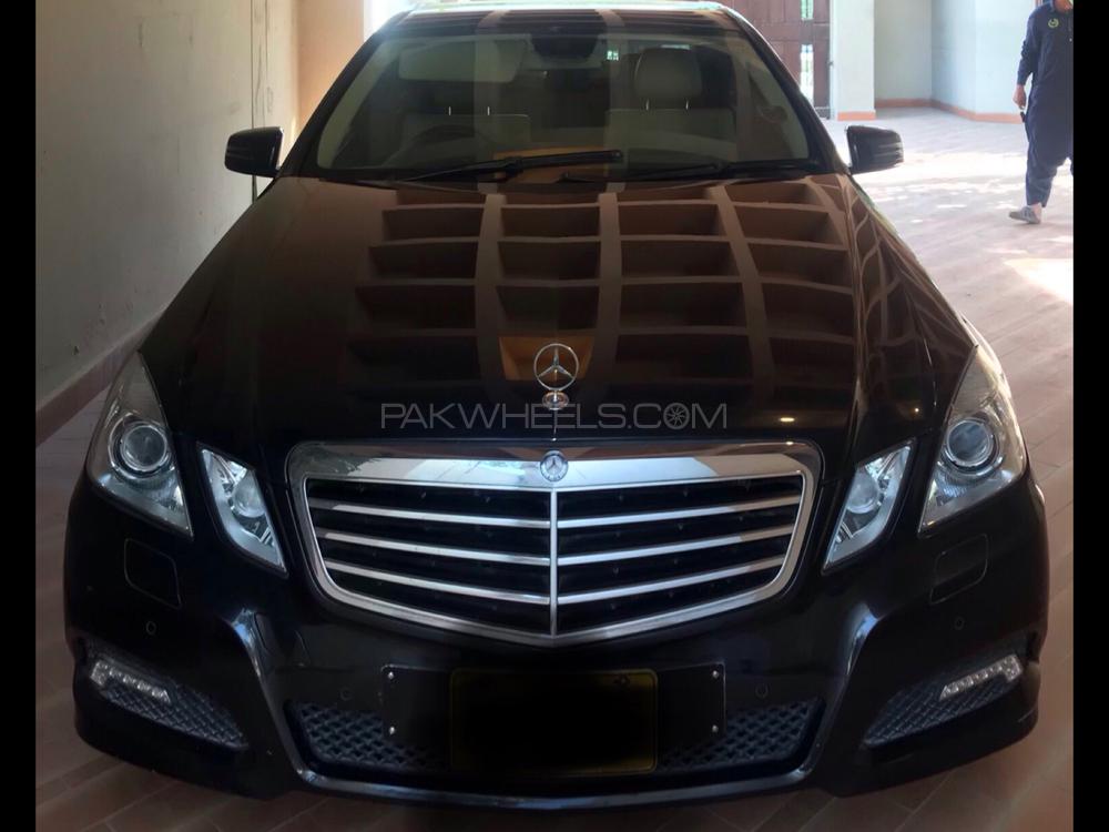 Mercedes Benz E Class 2010 for Sale in Karachi Image-1