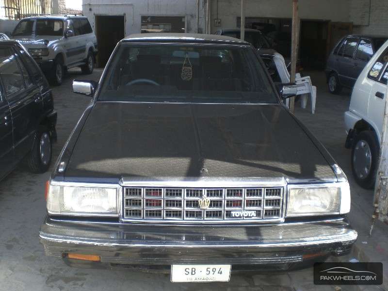 Toyota crown 1984