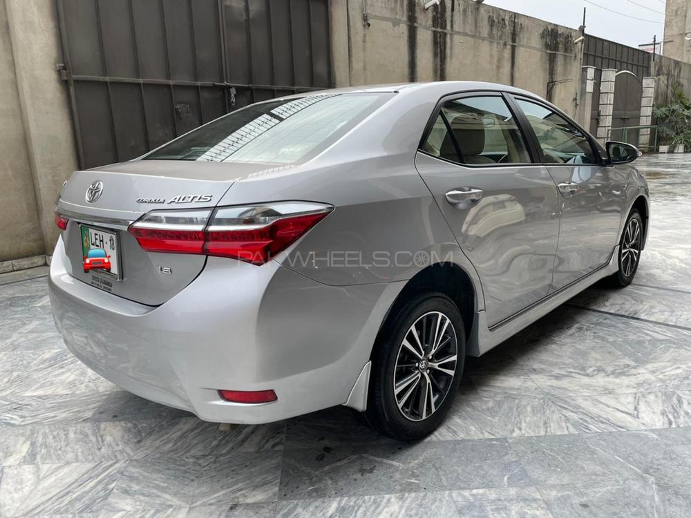 Toyota Corolla 2018 for Sale in Gujranwala Toyota Corolla 2018 for Sale in Gujranwala Image-9