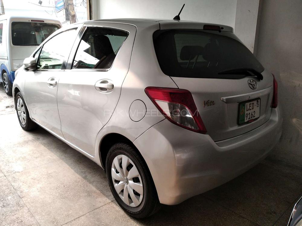 Toyota Vitz 2013 for Sale in Lahore Toyota Vitz 2013 for Sale in Lahore Image-4