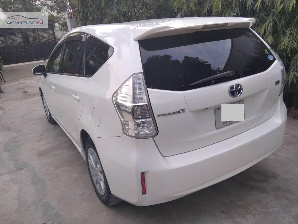 Toyota Prius Alpha 2013 for Sale in Islamabad Toyota Prius Alpha 2013 for Sale in Islamabad Image-8