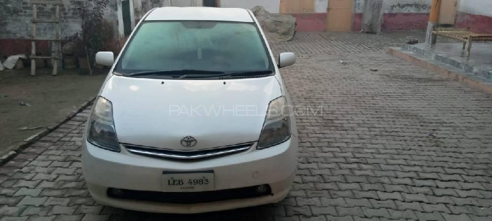 Toyota Prius 2007 for Sale in Mardan Image-1