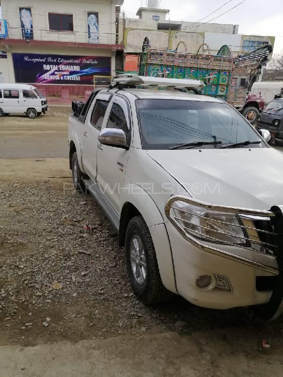 Toyota Hilux 2013 for Sale in Haripur Toyota Hilux 2013 for Sale in Haripur Image-7