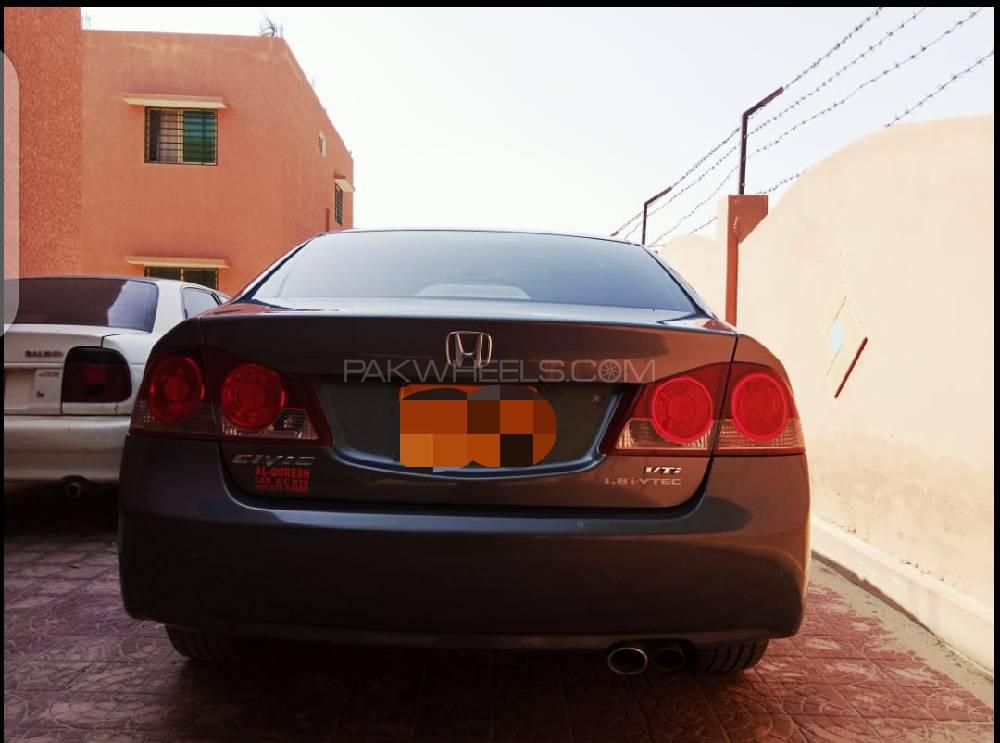 Honda Civic 2011 for Sale in Hyderabad Honda Civic 2011 for Sale in Hyderabad Image-8