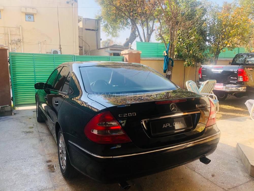 Mercedes Benz E Class 2004 for Sale in Peshawar Mercedes Benz E Class 2004 for Sale in Peshawar Image-5