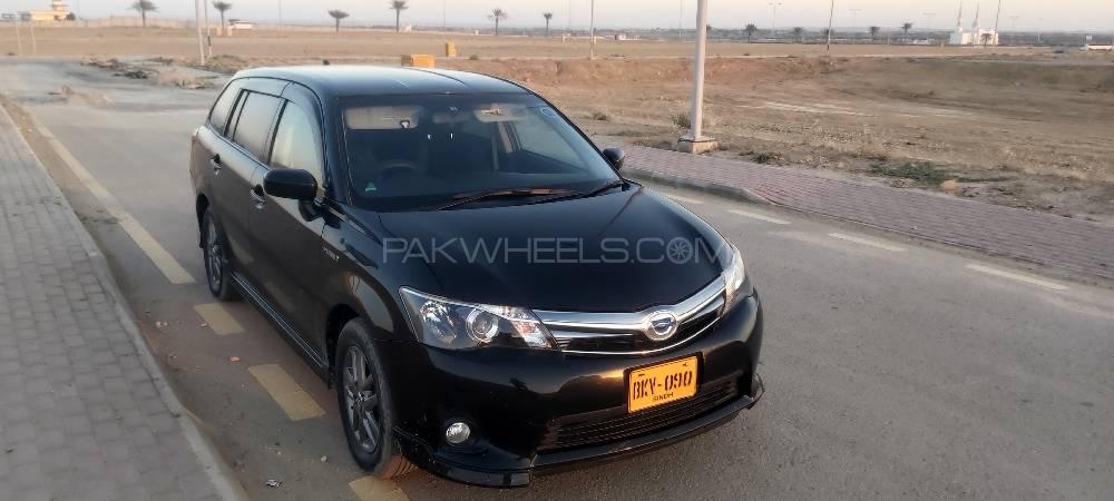 Toyota Corolla Fielder 2014 for Sale in Karachi Toyota Corolla Fielder 2014 for Sale in Karachi Image-2
