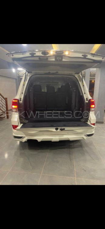 Toyota Land Cruiser 2015 for Sale in Karachi Toyota Land Cruiser 2015 for Sale in Karachi Image-8