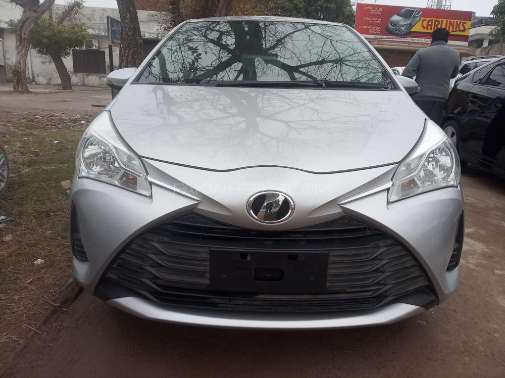 Toyota Vitz 2017 for Sale in Gujranwala Image-1