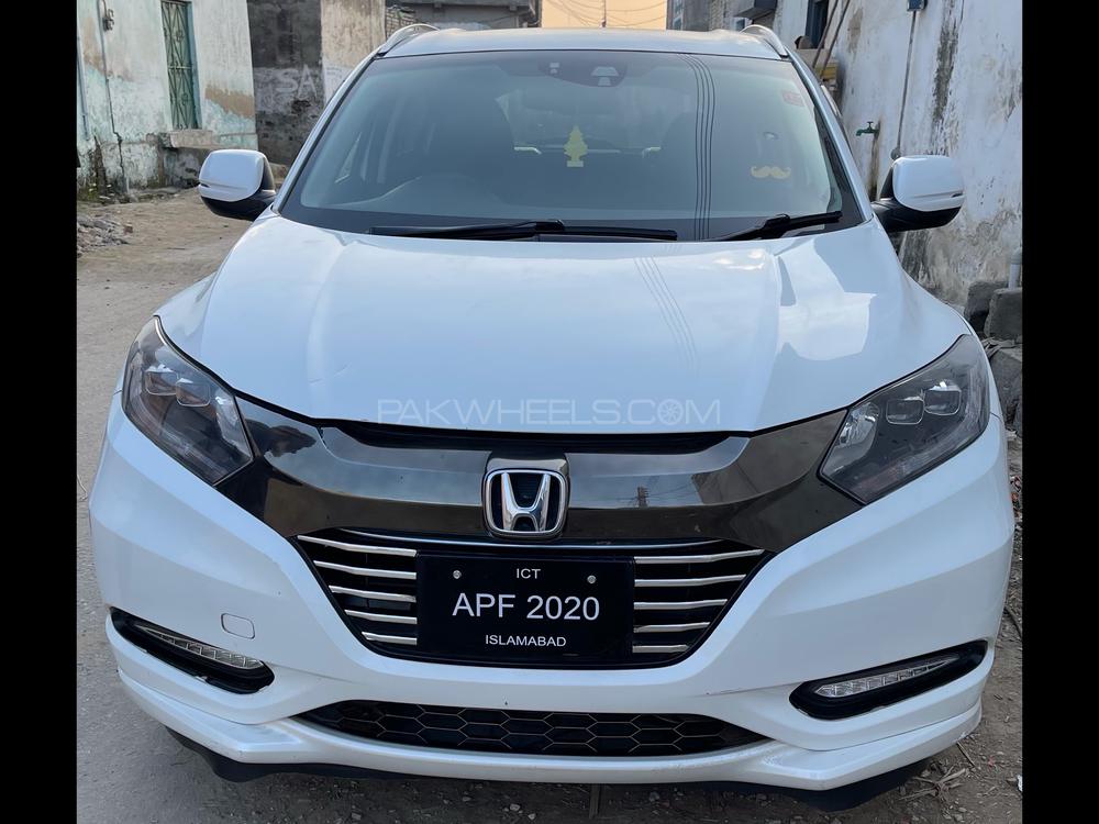 Honda Vezel 2017 for Sale in Swabi Image-1