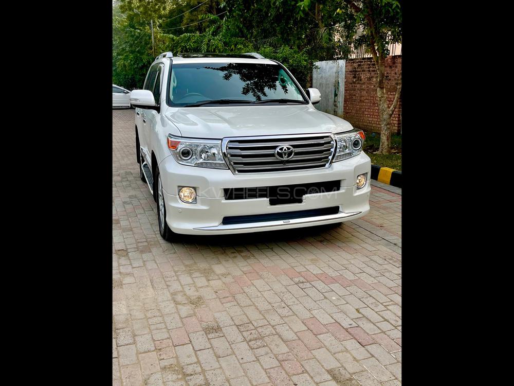 Toyota Land Cruiser 2013 for Sale in Lahore Toyota Land Cruiser 2013 for Sale in Lahore Image-2