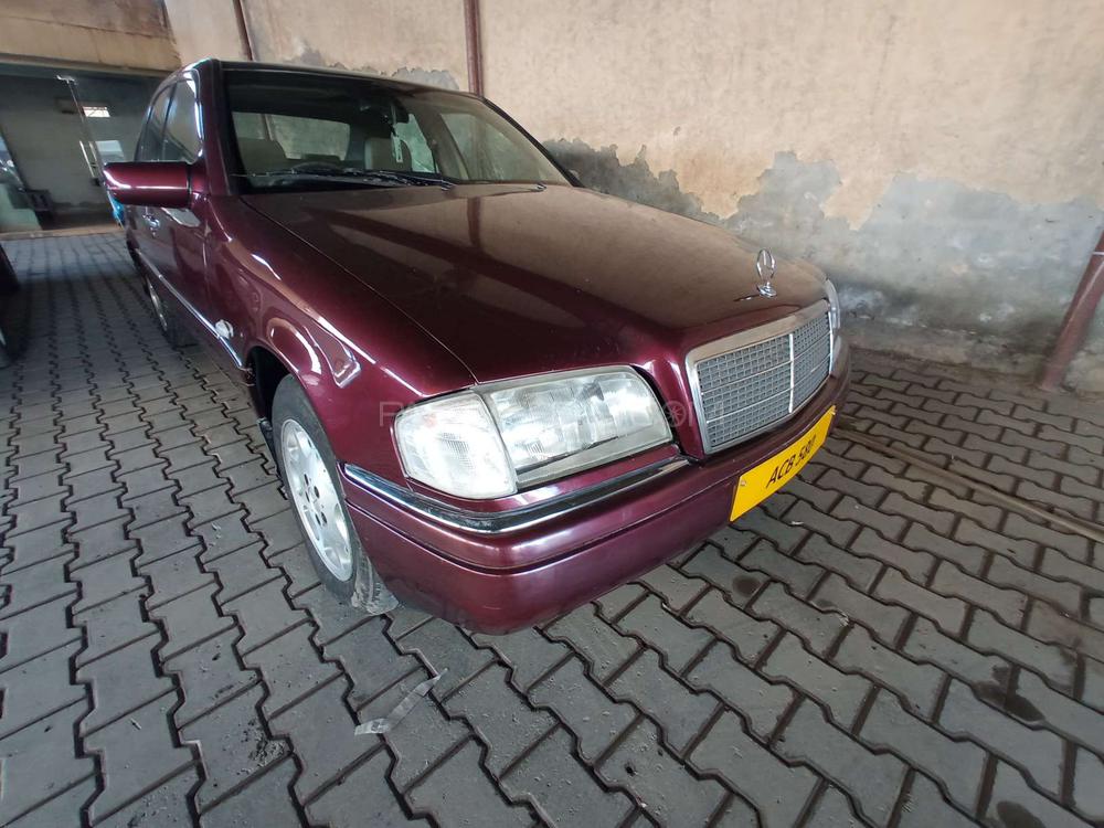 Mercedes Benz C Class 1995 for Sale in Multan Mercedes Benz C Class 1995 for Sale in Multan Image-2