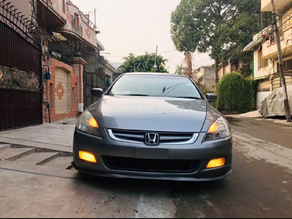 Honda Accord 2005 for Sale in Lahore Image-1