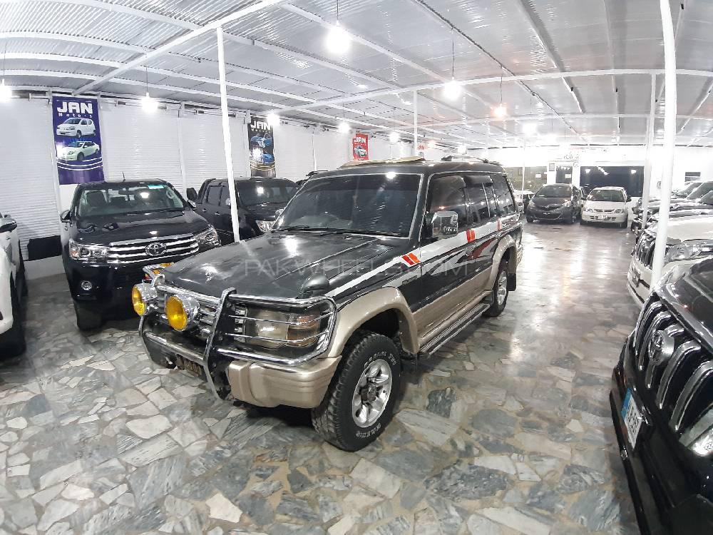 Mitsubishi Pajero 1993 for Sale in Peshawar Image-1