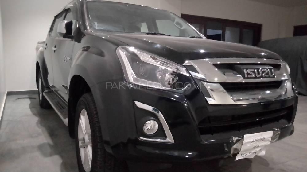 ازوزو ڈی-میکس 2020 for Sale in کراچی ازوزو ڈی-میکس 2020 for Sale in کراچی Image-2