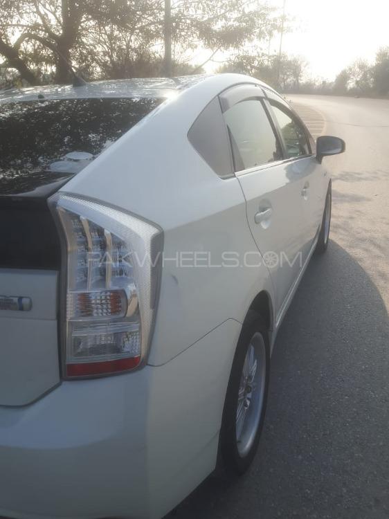 Toyota Prius 2010 for Sale in Mardan Toyota Prius 2010 for Sale in Mardan Image-6