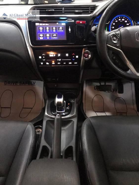 ہونڈا گریس ہائبرڈ 2014 for Sale in کراچی ہونڈا گریس ہائبرڈ 2014 for Sale in کراچی Image-13