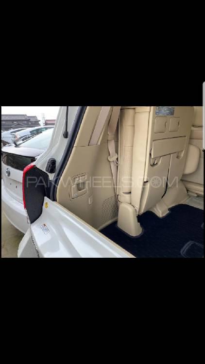 Toyota Land Cruiser 2017 for Sale in Islamabad Toyota Land Cruiser 2017 for Sale in Islamabad Image-10