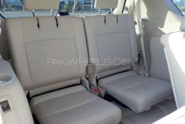 Toyota Prado 2017 for Sale in Lahore Toyota Prado 2017 for Sale in Lahore Image-10