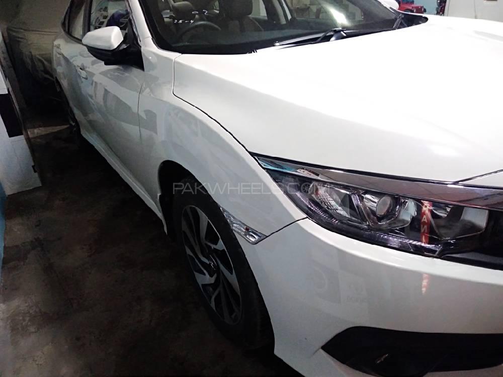 Honda Civic 2018 for Sale in Lahore Honda Civic 2018 for Sale in Lahore Image-16