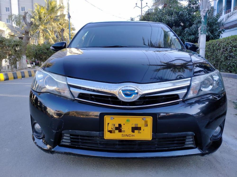 Toyota Corolla Fielder 2014 for Sale in Karachi Image-1