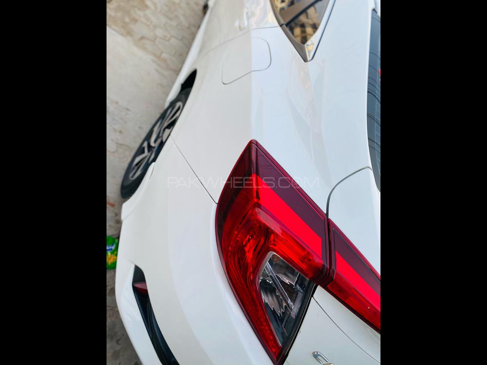 Honda Civic 2017 for Sale in Mandi bahauddin Honda Civic 2017 for Sale in Mandi bahauddin Image-5