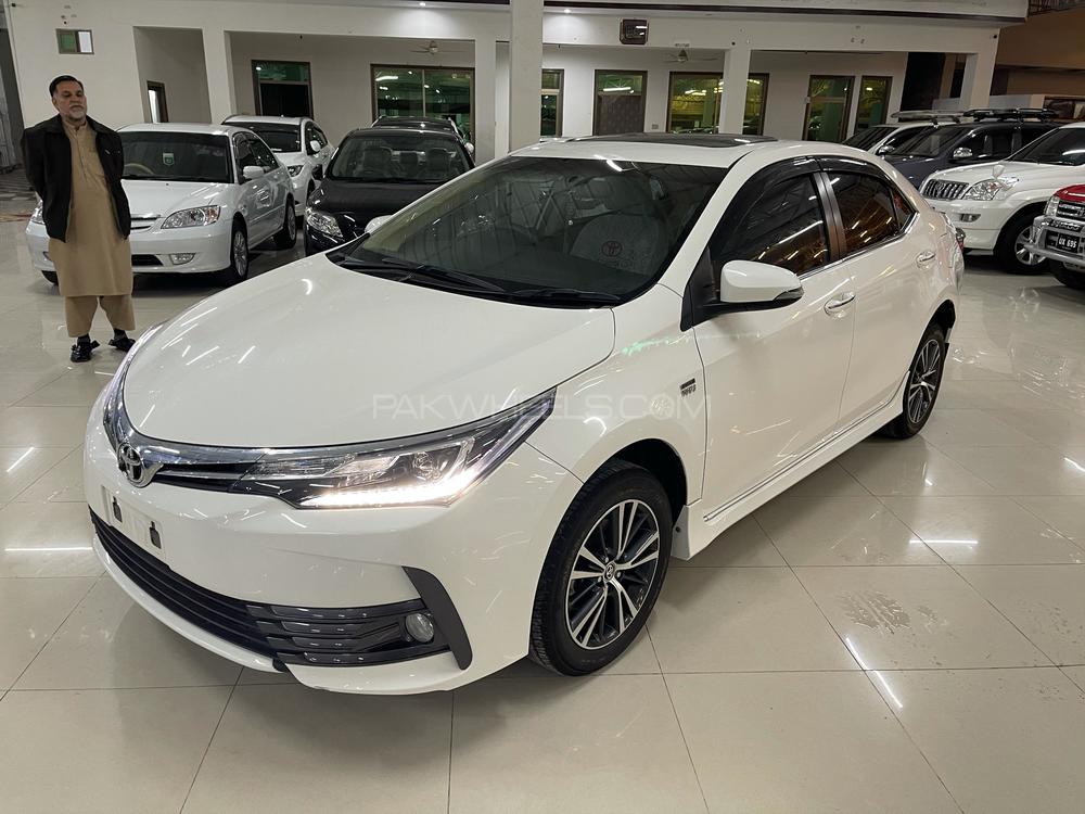 Toyota Corolla 2019 for Sale in Peshawar Image-1