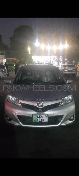 Toyota Vitz 2013 for Sale in Lahore Image-1