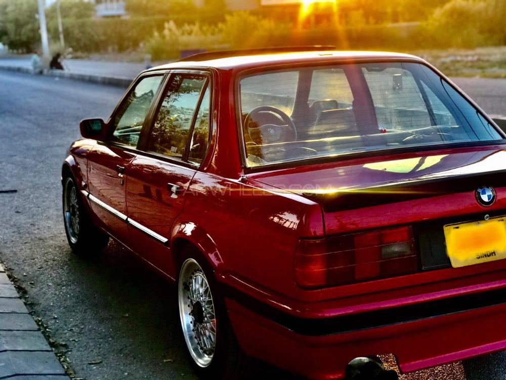 BMW 3 Series - 1989  BMW 3 Series - 1989  Image-3