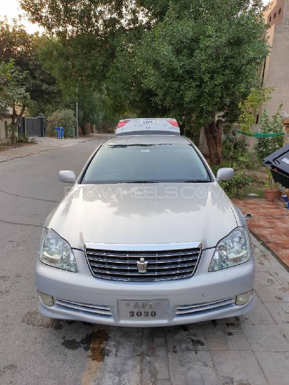 Toyota Crown 2004 for Sale in Lahore Image-1