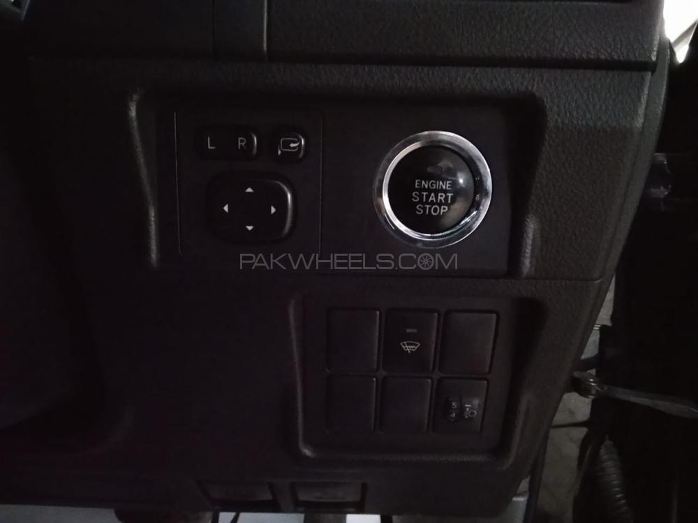 Toyota Prado 2011 for Sale in Karachi Toyota Prado 2011 for Sale in Karachi Image-9