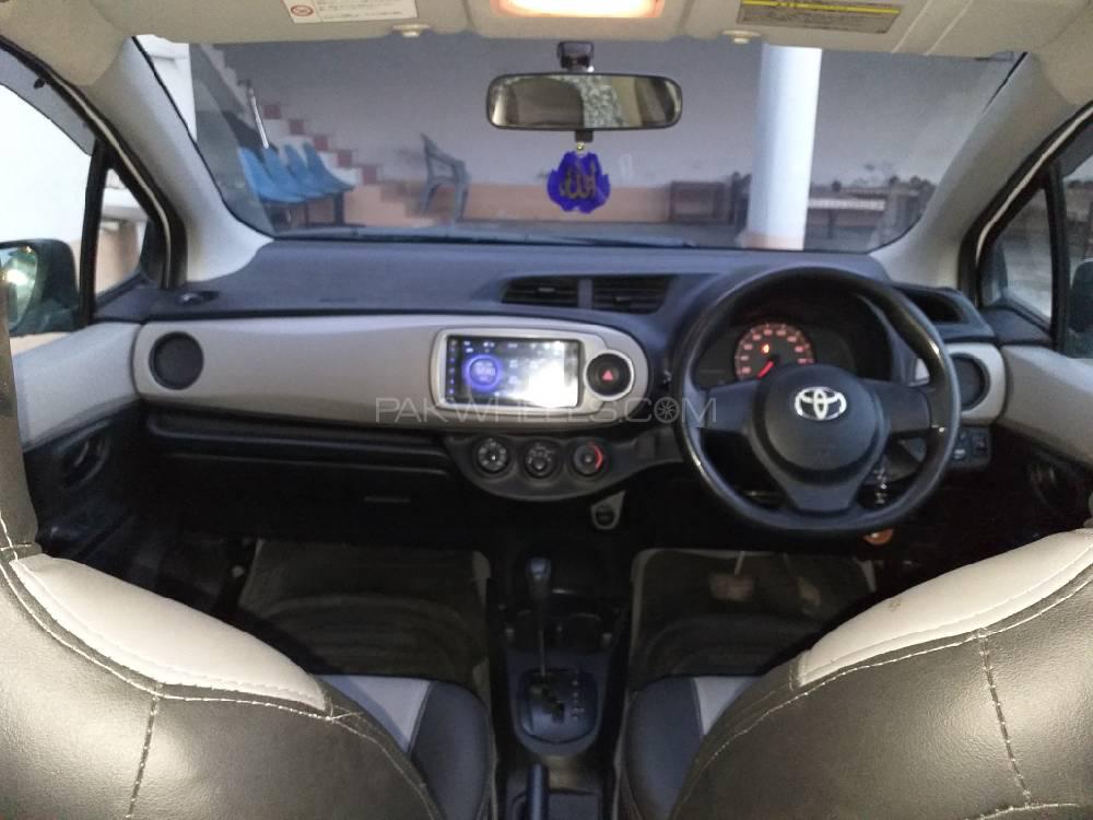 Toyota Vitz 2011 for Sale in Mardan Toyota Vitz 2011 for Sale in Mardan Image-11