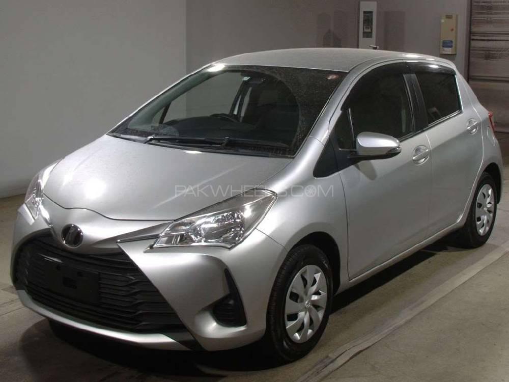 Toyota Vitz 2017 for Sale in Multan Image-1