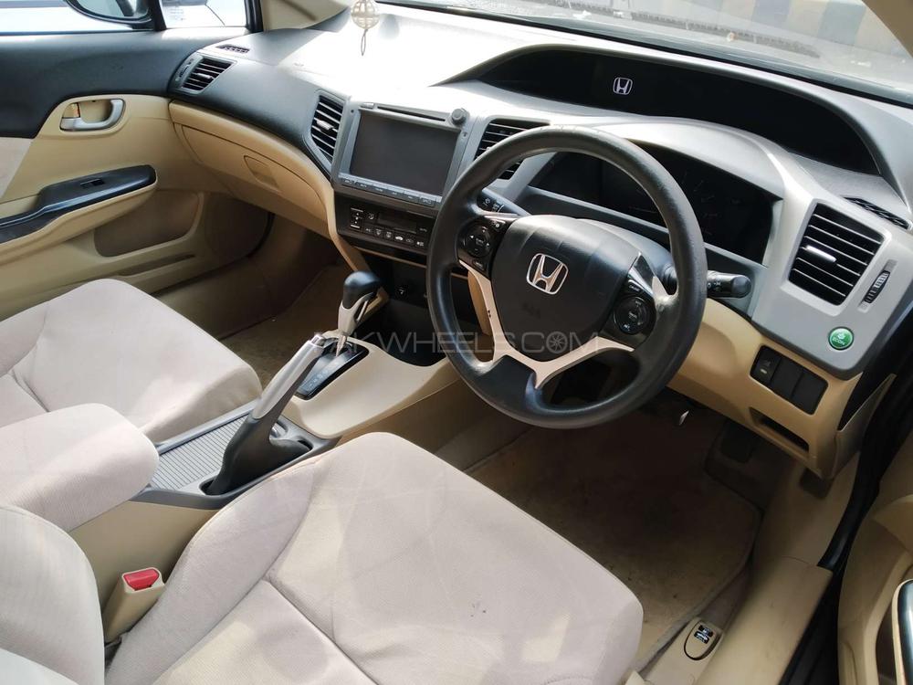 ہونڈا سوک 2013 for Sale in لاہور ہونڈا سوک 2013 for Sale in لاہور Image-5