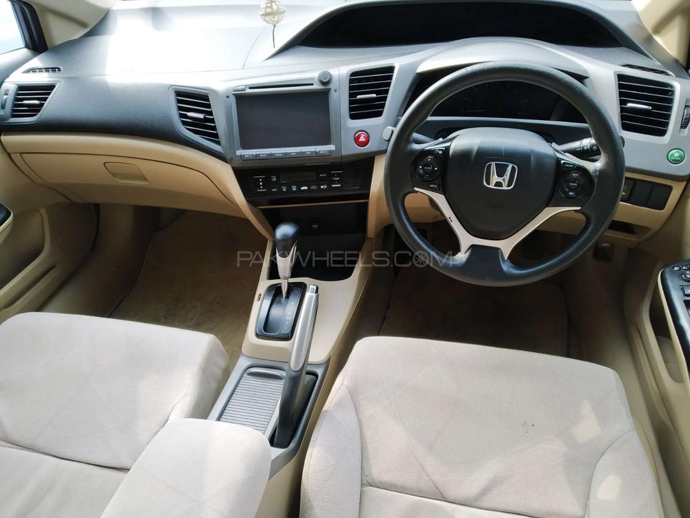 ہونڈا سوک 2013 for Sale in لاہور ہونڈا سوک 2013 for Sale in لاہور Image-9