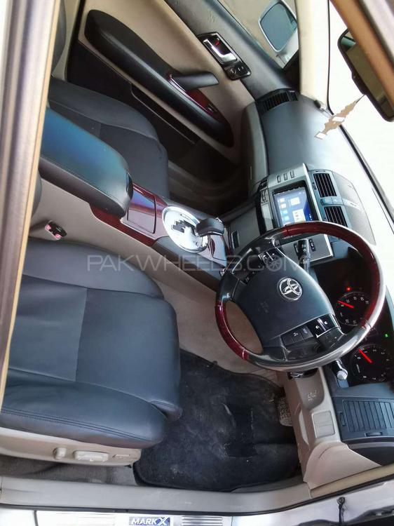 Toyota Mark X 2005 for Sale in Rawalpindi Toyota Mark X 2005 for Sale in Rawalpindi Image-9