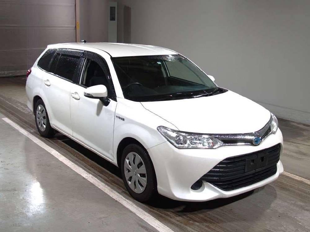 Toyota Corolla Fielder 2017 for Sale in Peshawar Image-1