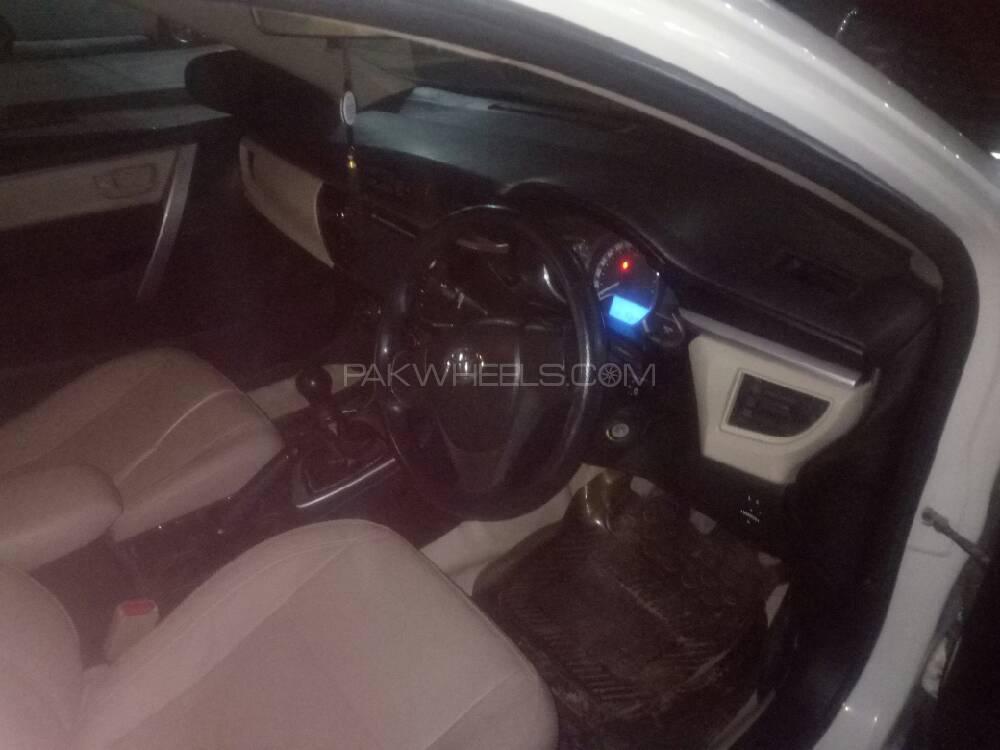 Toyota Corolla 2015 for Sale in Okara Toyota Corolla 2015 for Sale in Okara Image-3