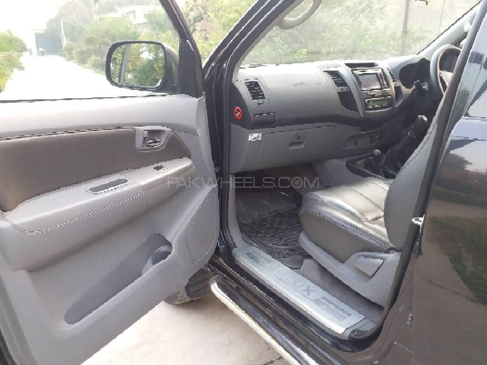 Toyota Hilux 2011 for Sale in Nowshera Toyota Hilux 2011 for Sale in Nowshera Image-18