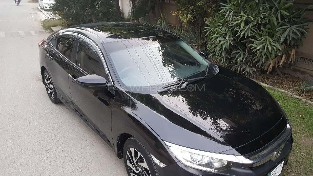 Honda Civic 2018 for Sale in Lahore Image-1