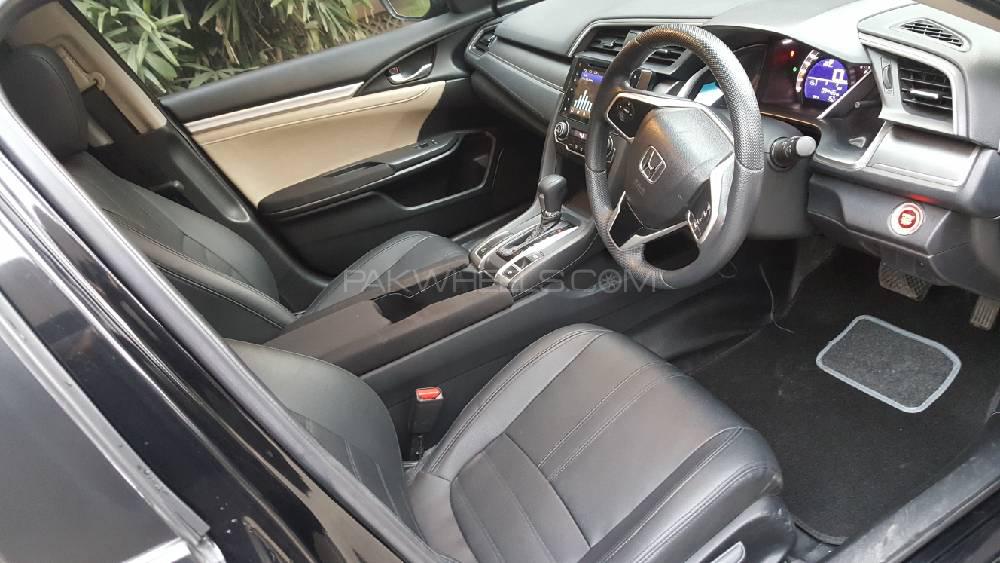 Honda Civic 2018 for Sale in Lahore Honda Civic 2018 for Sale in Lahore Image-11