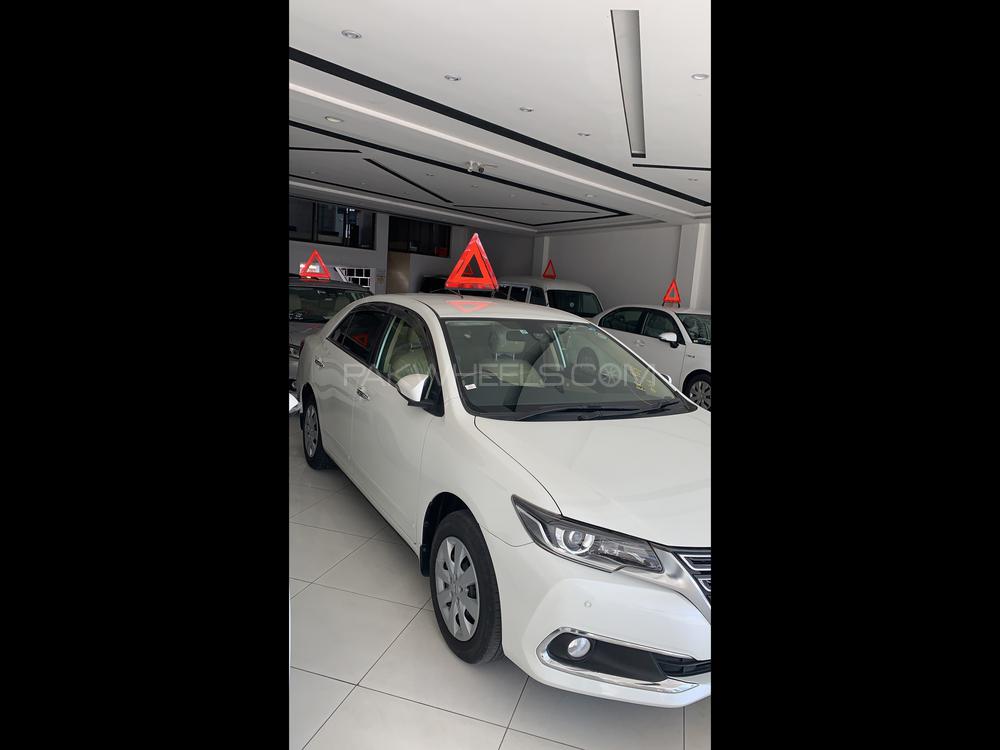 Toyota Premio 2017 for Sale in Peshawar Image-1