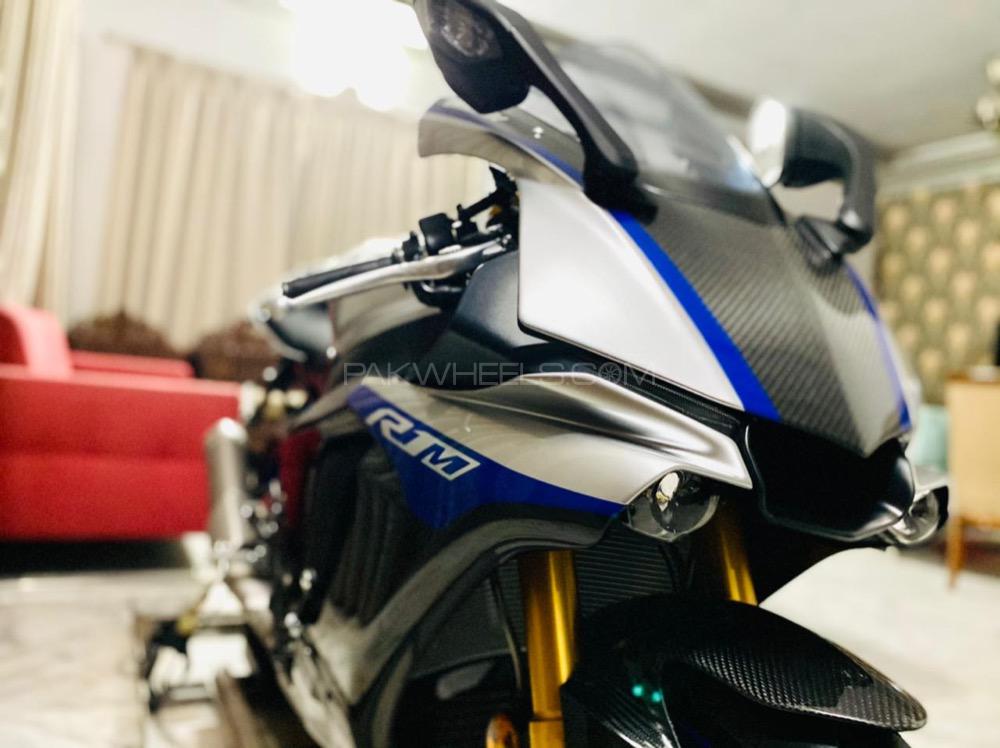 Used Yamaha Yzf R1 17 Bike For Sale In Multan Pakwheels