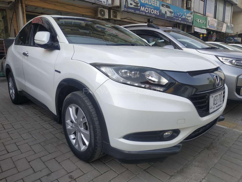 Honda Vezel 2014 for Sale in Islamabad Image-1