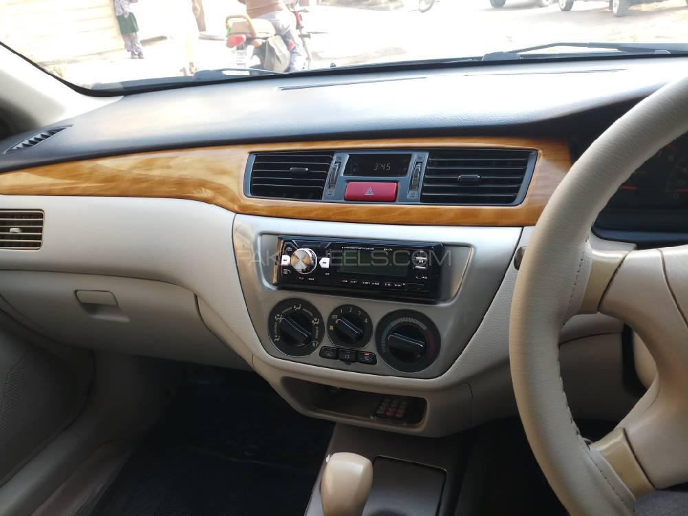 Mitsubishi Lancer 2004 for Sale in Multan Mitsubishi Lancer 2004 for Sale in Multan Image-17