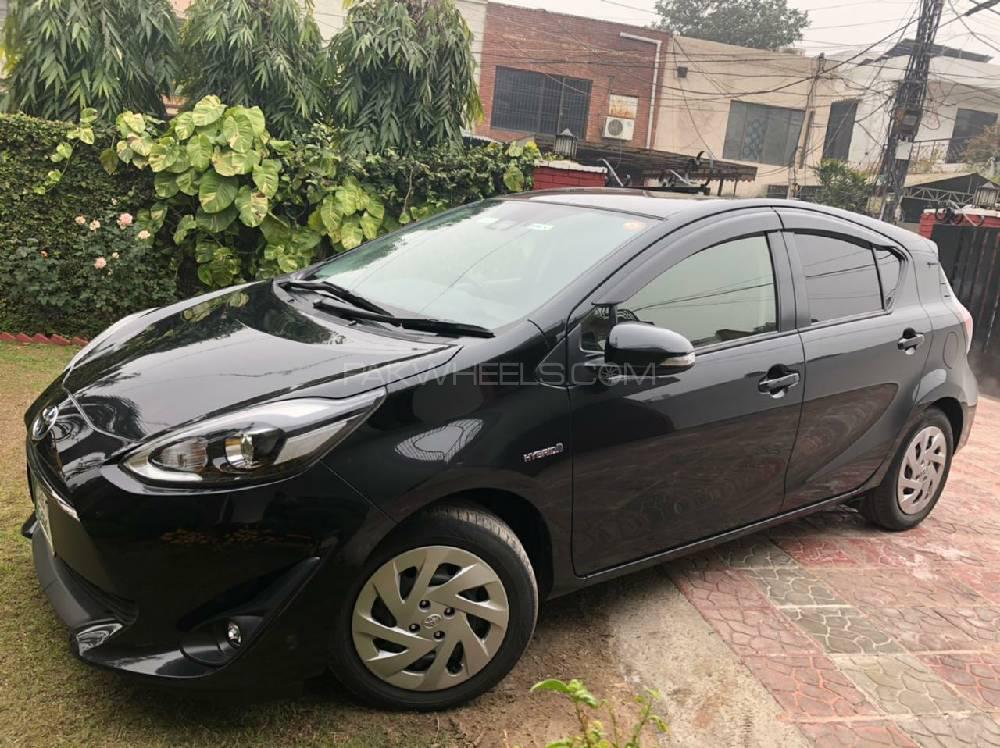 Toyota Aqua 2017 for Sale in Lahore Toyota Aqua 2017 for Sale in Lahore Image-9