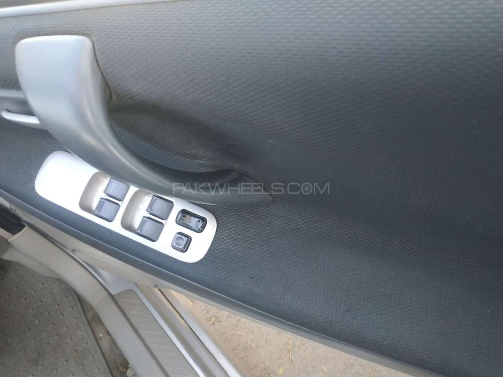 سوزوکی لیانا 2006 for Sale in اسلام آباد سوزوکی لیانا 2006 for Sale in اسلام آباد Image-8
