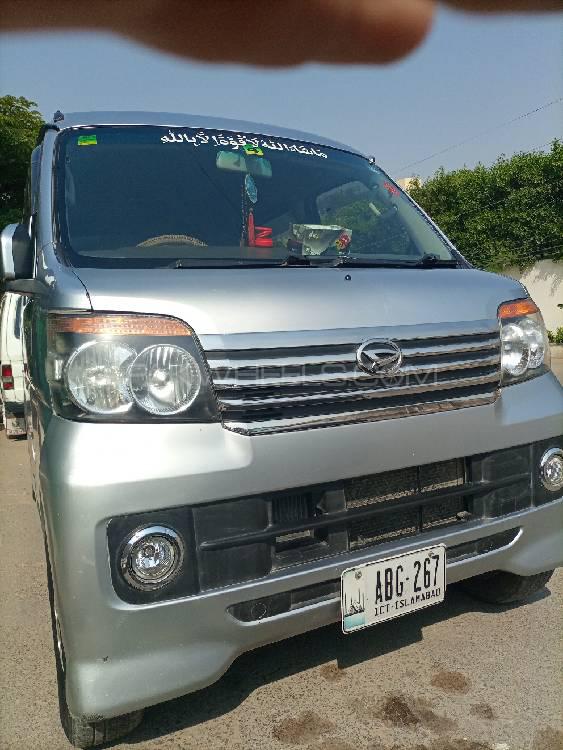 Daihatsu Atrai Wagon 2013 for Sale in Karachi Image-1