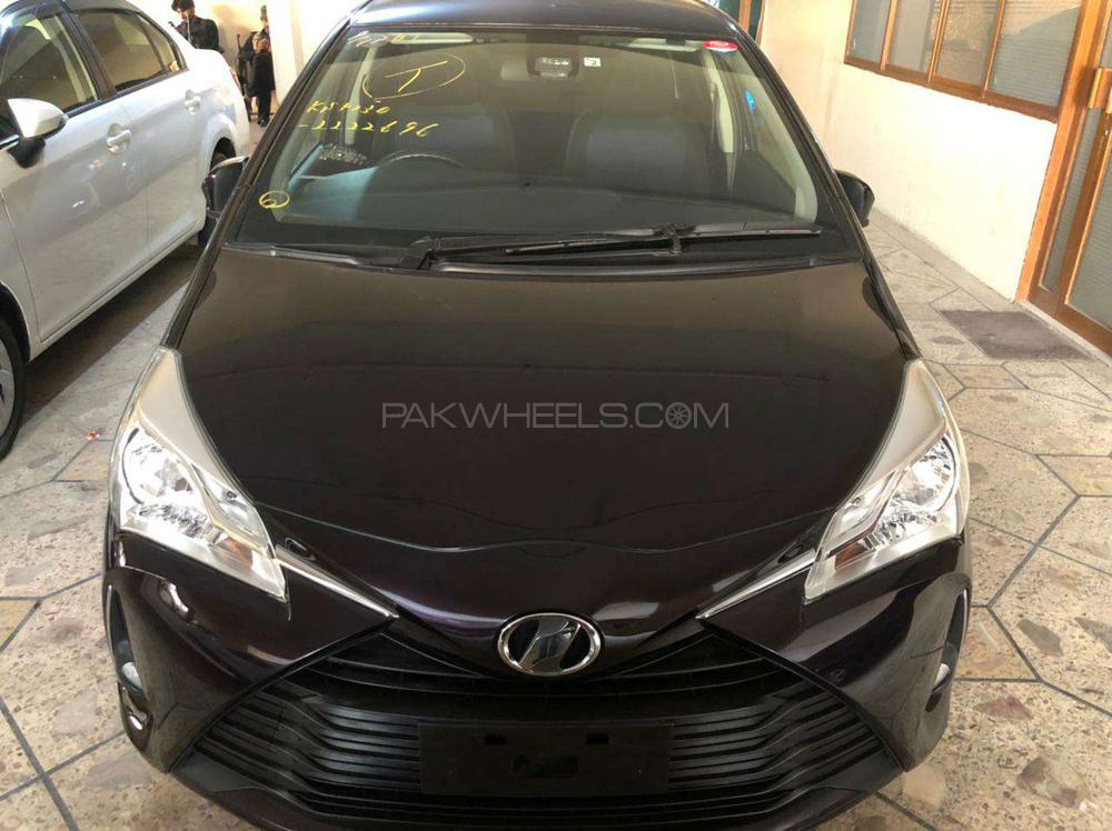 Toyota Vitz 2017 for Sale in Karachi Image-1