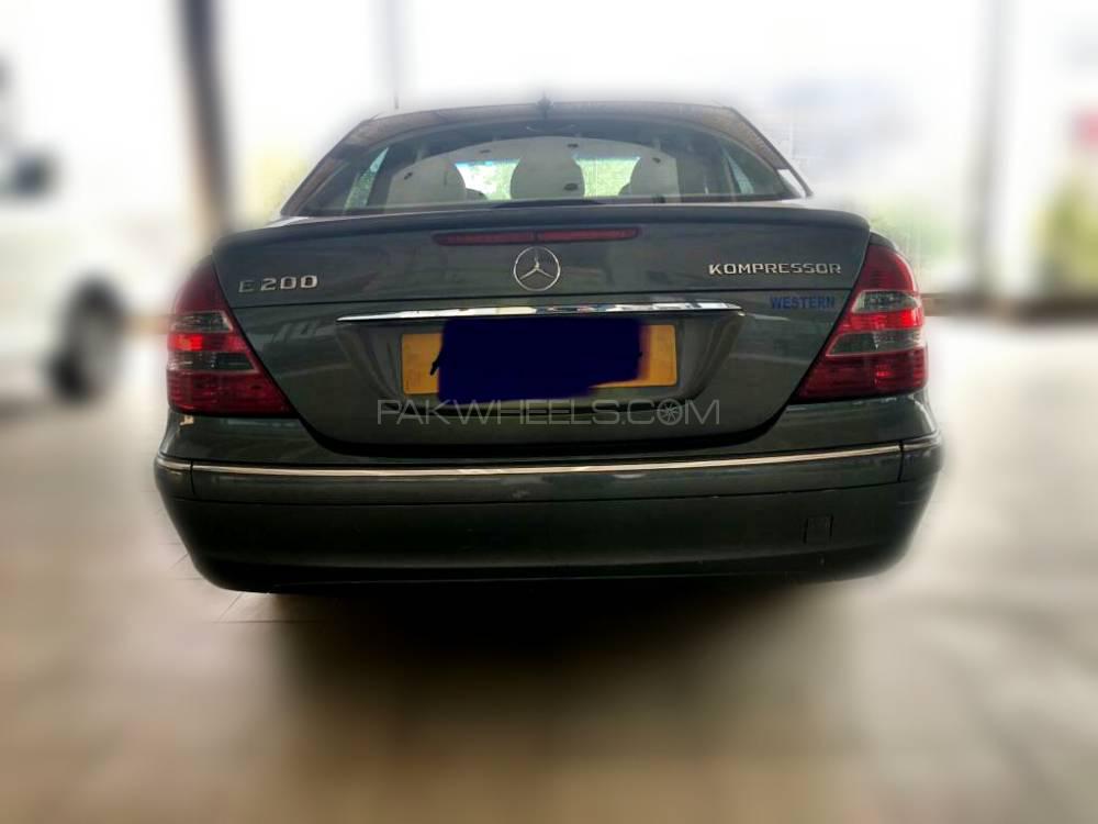 Mercedes Benz E Class 2006 for Sale in Karachi Mercedes Benz E Class 2006 for Sale in Karachi Image-11